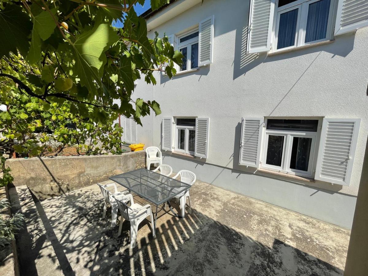 Apartments Bohovic Šilo Exterior foto